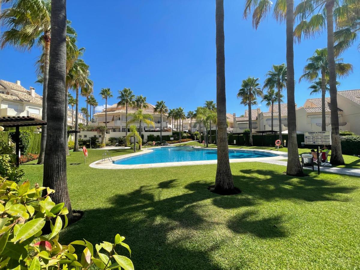 El Arenal Townhouse By The Beach With Swimming Pool - Eaw Homes Marbella Exterior photo